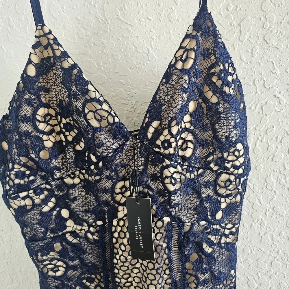 NEW Romeo+Juliet Navy Blue Lace Dress Medium Blue - Picture 16 of 16